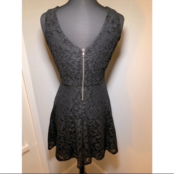 Speechless Lace Sleeveless Mini Dress - Picture 6 of 7